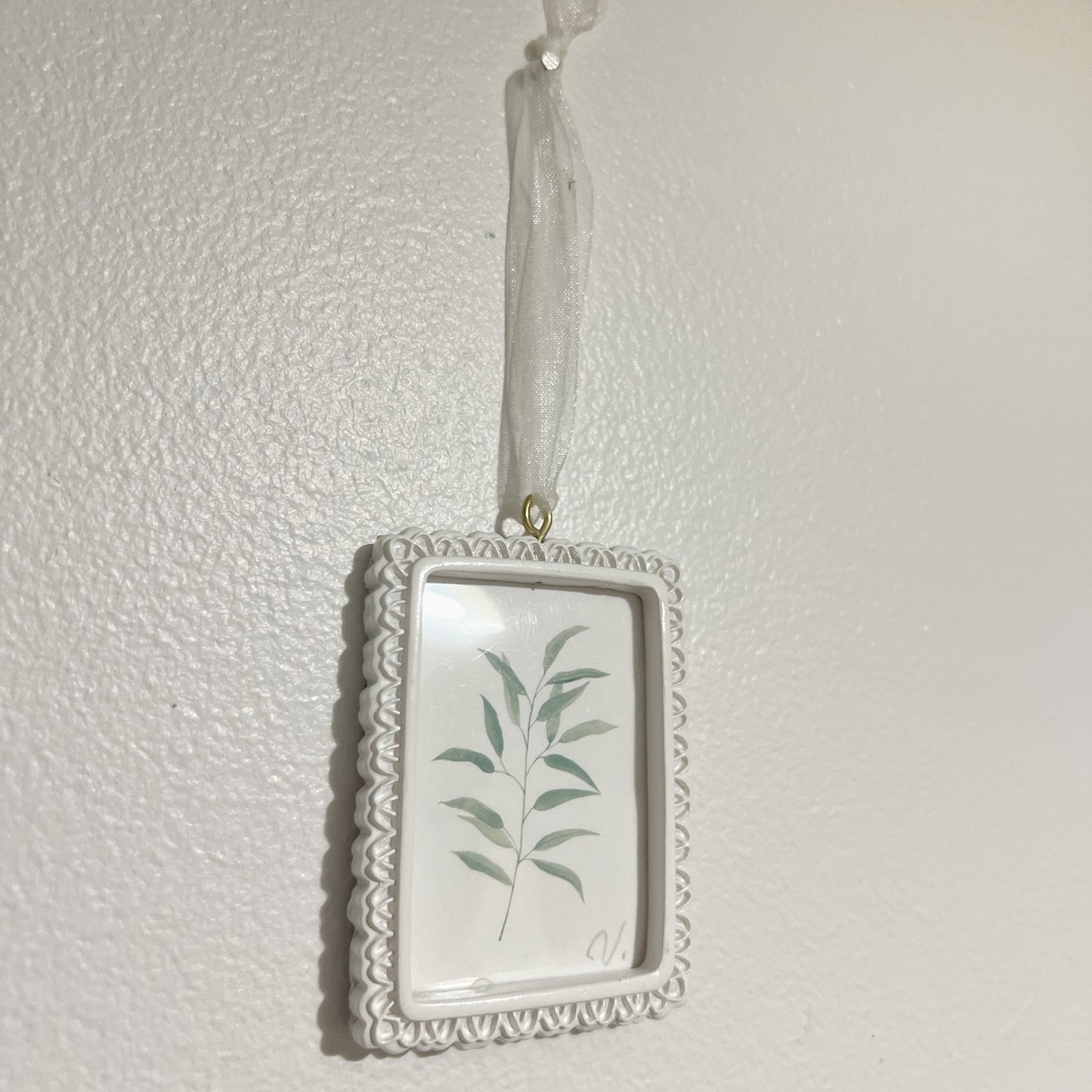 Tree Ornament - Tiny Frame